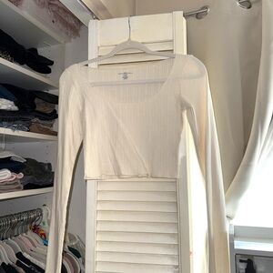 Brandy Melville Long Sleeve in Cream